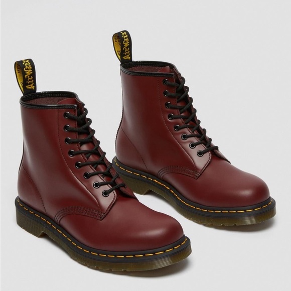 Dr Martens 1460 Smooth Leather Lace UP  Boots In Cherry Red Size7 Chunky vintage - Picture 1 of 12